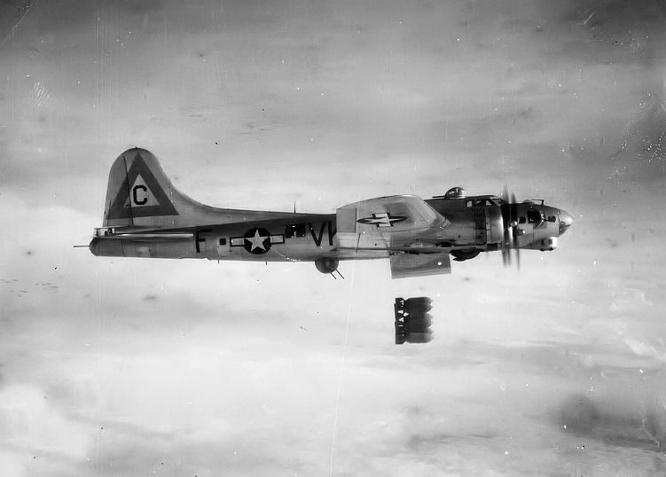 B-17 Bomber in flight